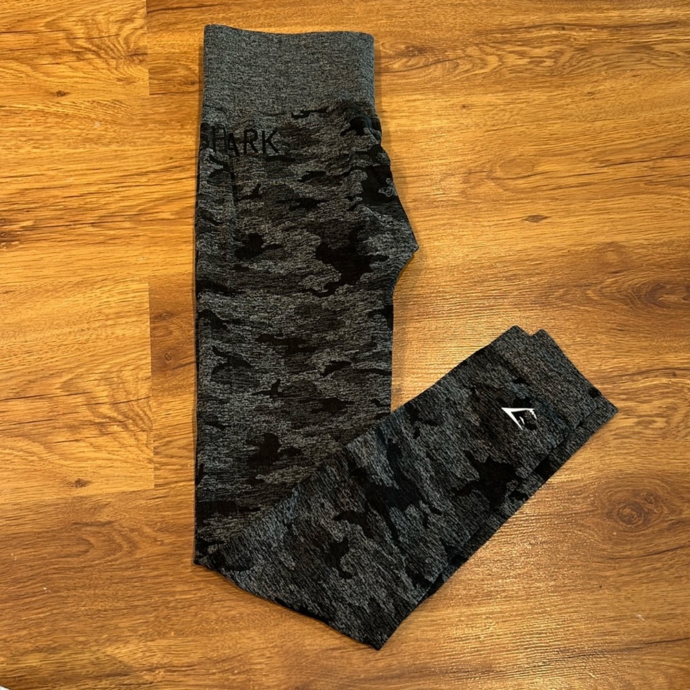 Gymshark Gray Camo Leggings